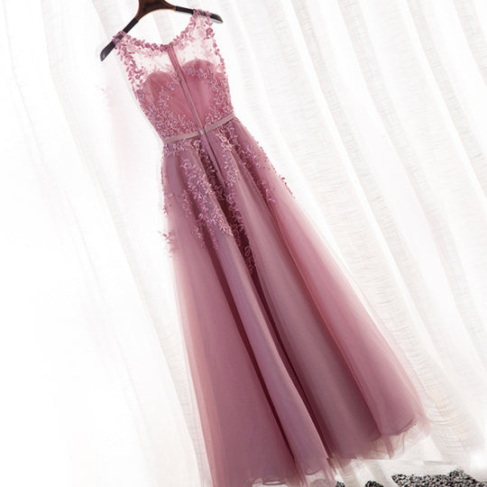 Damen Ballkleid mit Herz-Ausschnitt und Spaghettiträgern | Maxi