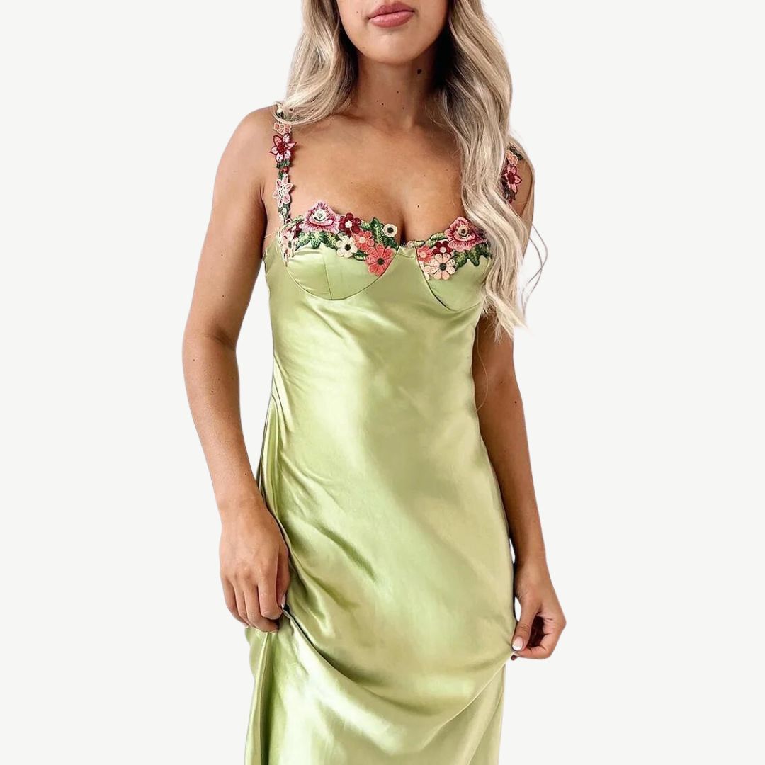 Elise - Maxikleid Mit Bestickten Blumen Und Hohem Schlitz