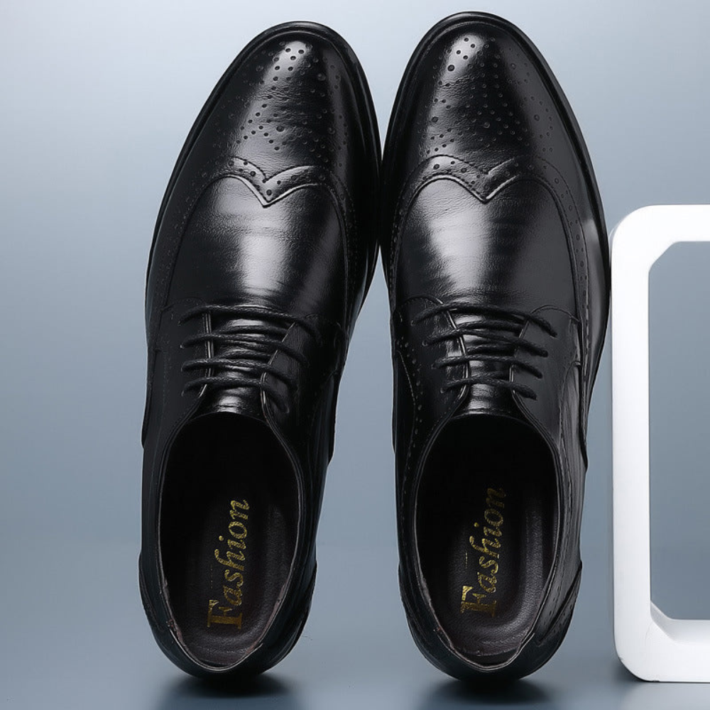 Herren Brogue Schnürschuh | Klassisch & Schmal