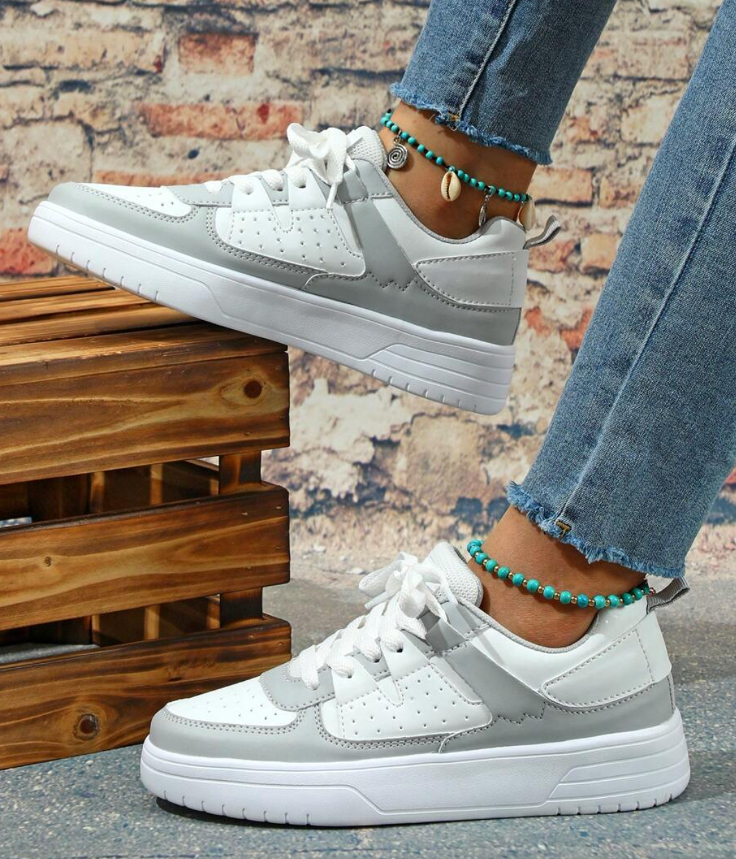 Urban Kicks – Stylische Und Bequeme Sneaker Im Einzigartigen Design