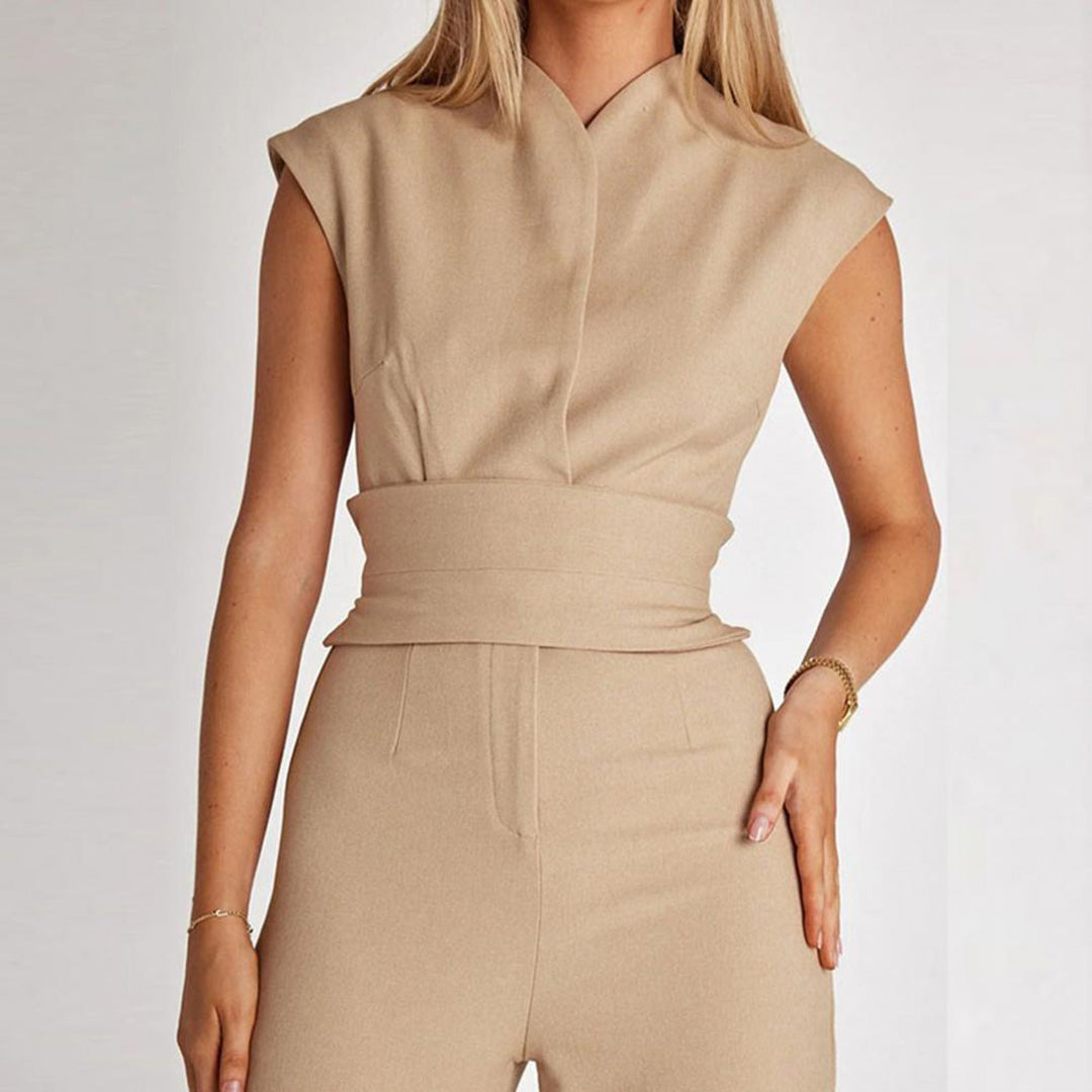 Eleganter Jumpsuit Mit Weiten Beinen