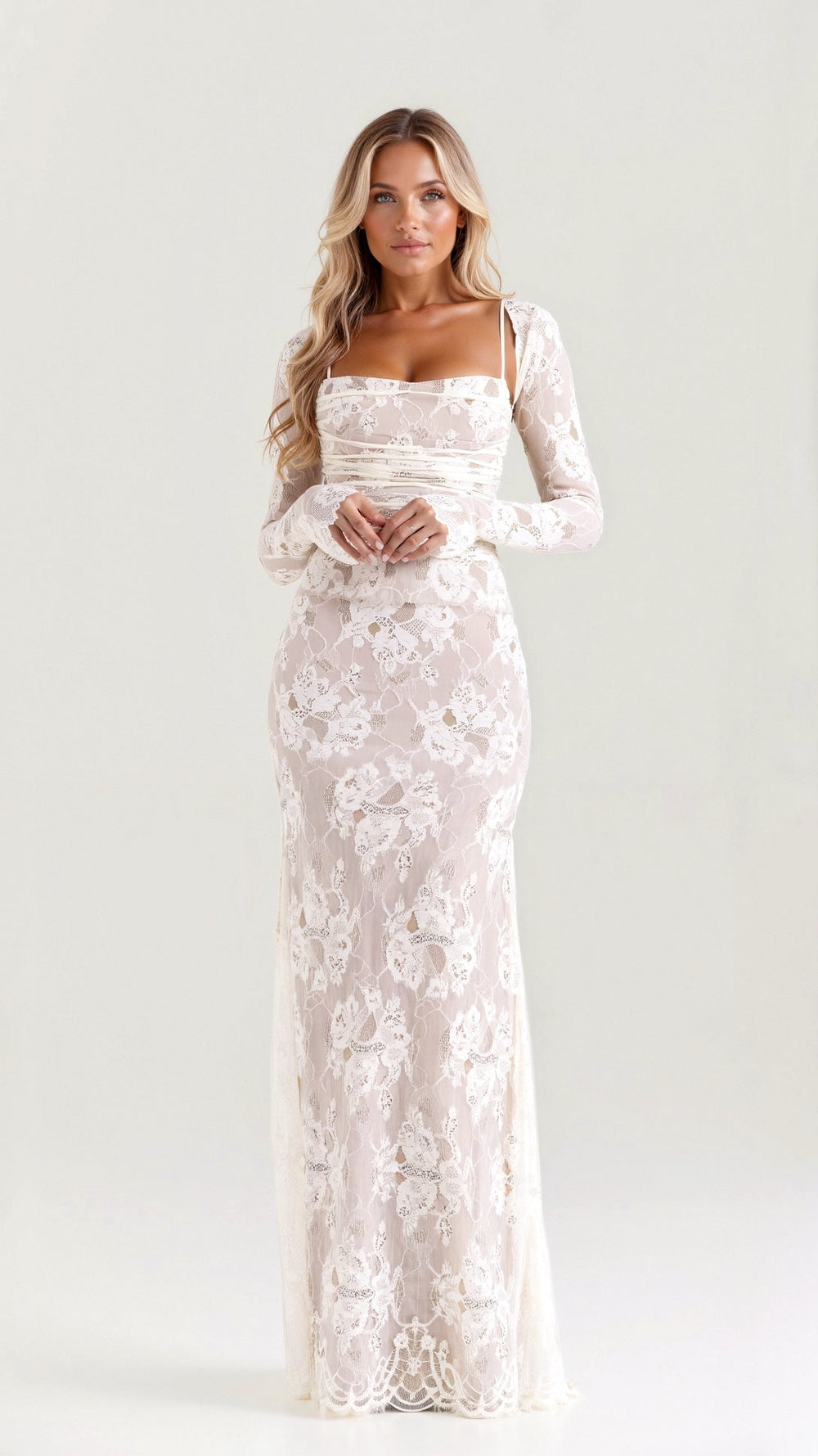 Damen Brautkleid mit eckigem Ausschnitt und langen Ärmeln aus Spitze | Maxi