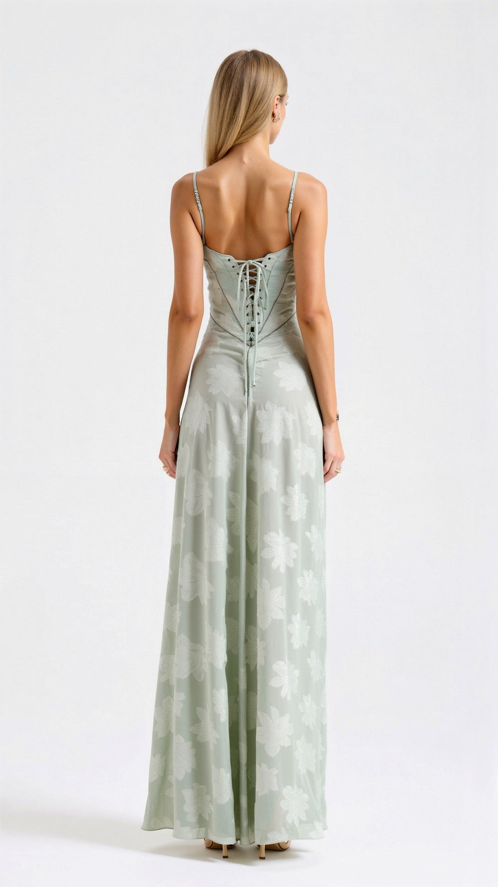 Damen Brautkleid mit Herz Ausschnitt und Spaghettiträgern | Maxi