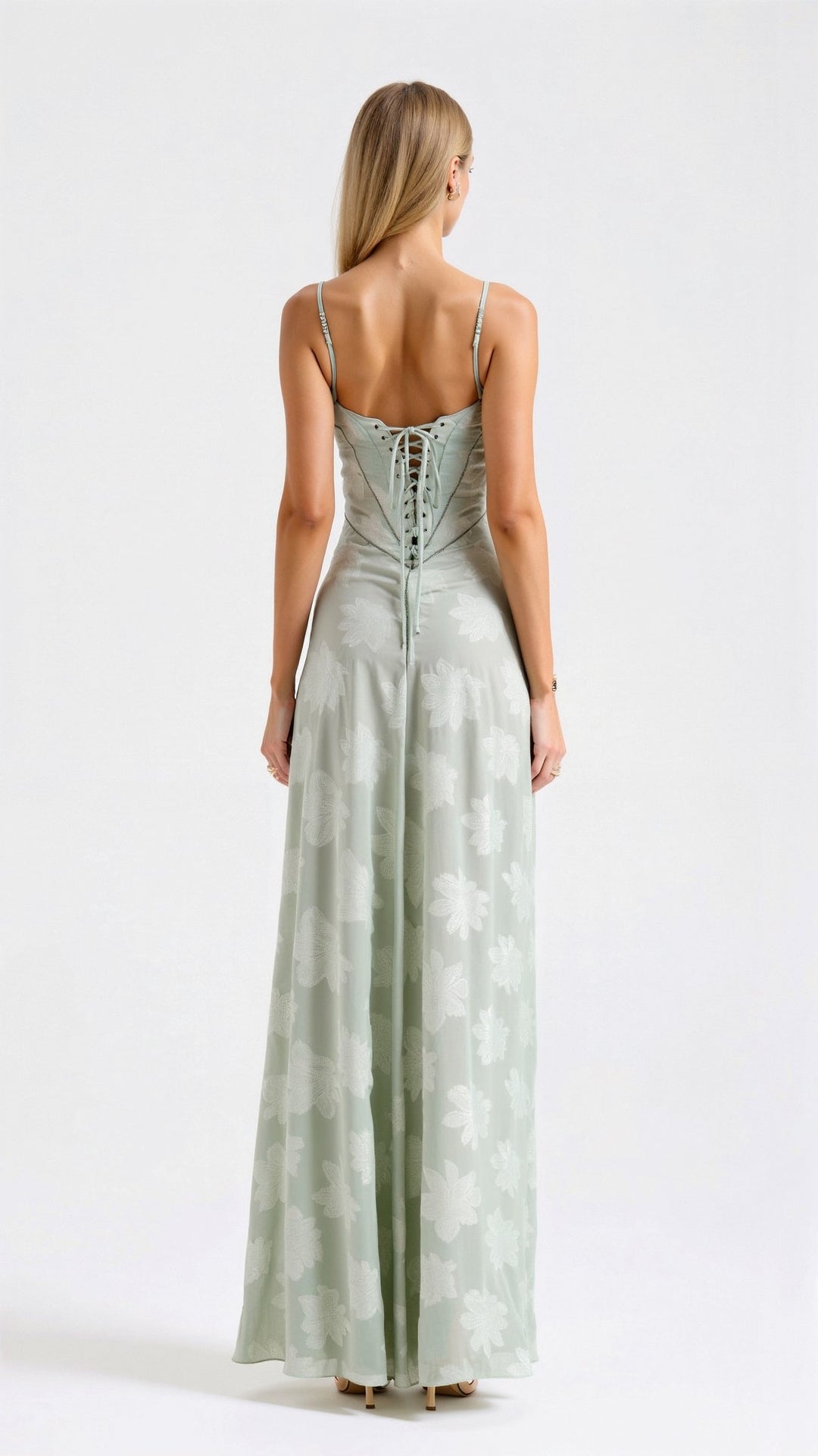 Damen Brautkleid mit Herz Ausschnitt und Spaghettiträgern | Maxi