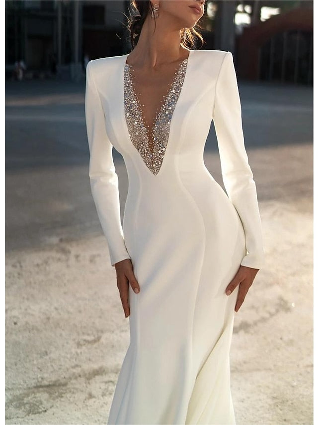 Damen Brautkleid mit tiefem V Ausschnitt und langen Ärmeln | Maxi