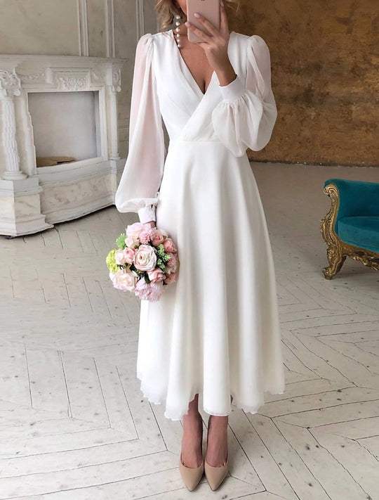 Damen Brautkleid mit V Ausschnitt und langen Ärmeln | Midi