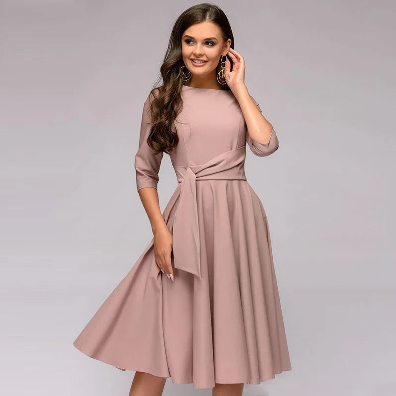 Lexi - Elegantes Schwingkleid