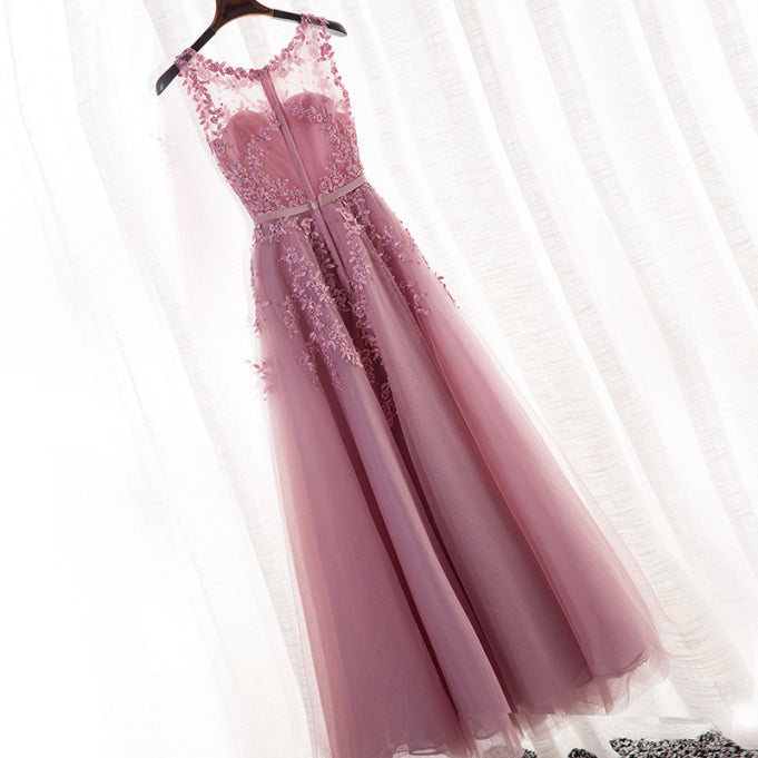 Damen Ballkleid mit Herz-Ausschnitt und Spaghettiträgern | Maxi