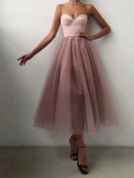 Damen Ballkleid Mit Spaghettiträgern Und Herz-Ausschnitt | Midi