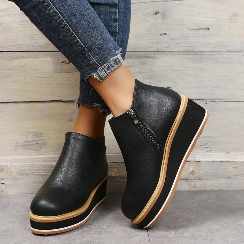 Stylische Ankle Boots mit Reißverschluss und Plateau