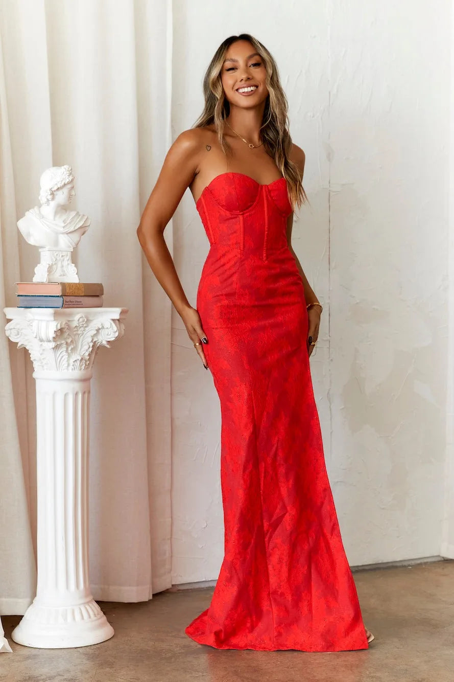 Damen Ballkleid mit trägerlosem Oberteil und Schlitz | Maxi