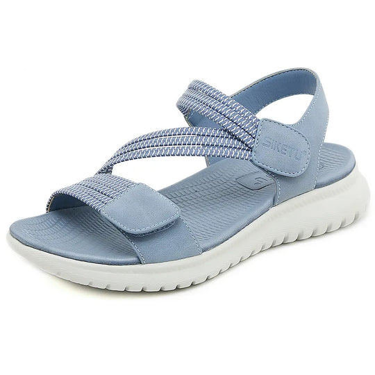 Sandalen mit Keilabsatz und verstellbarem Klettverschluss