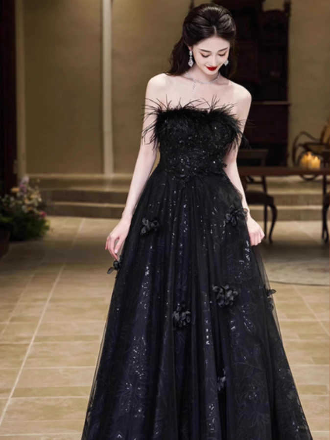Damen Ballkleid mit Herz Ausschnitt und schulterfreiem Design | Maxi