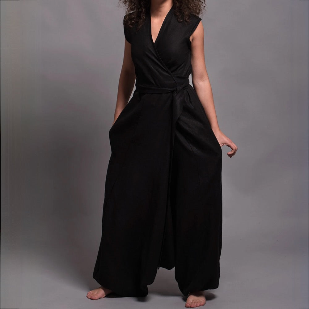 Schwarze Schönheit Jumpsuit mit Zeitloser Eleganz