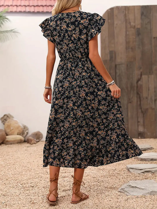 Lily – Florales Kleid Mit V-ausschnitt Und Eleganten Rüschenärmeln