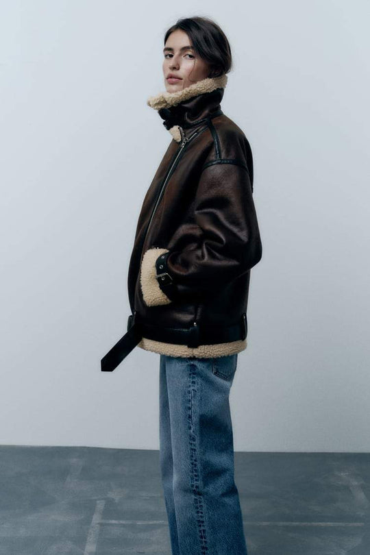 Winterjacke Damen Kurz | Mit Kragen und Reißverschlüssen